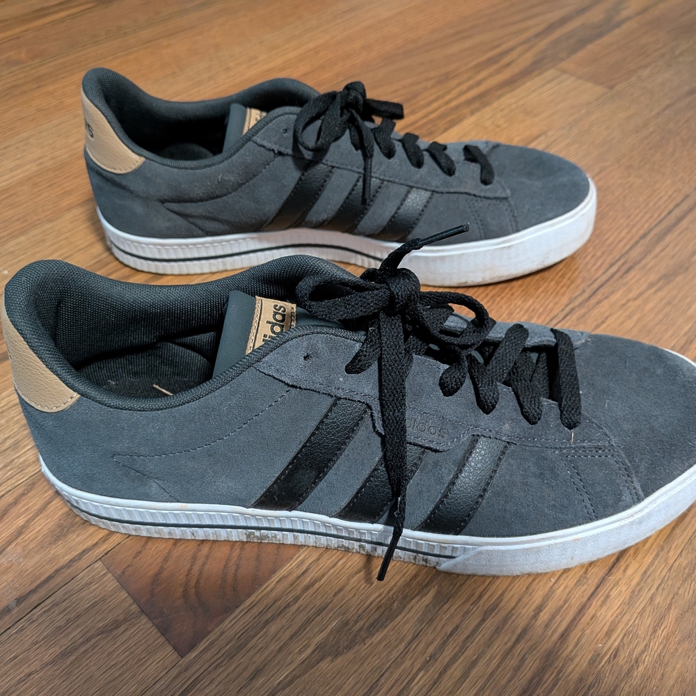Adidas Men's Gray and Black Sneakers